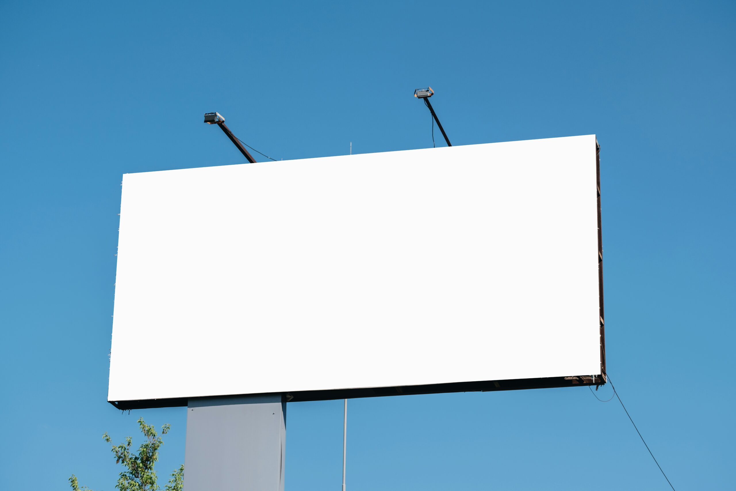 Plaque de signalisation aluminium haut de gamme : l’empreinte d’une distinction durable Plaque de signalisation aluminium haut de gamme : l'empreinte d'une distinction durable